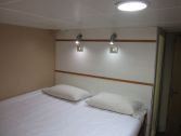 Room 2 queen and new reading lights