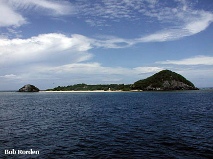 Vatu-I-Ra Island