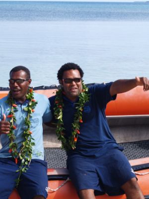 Fiji boys on an ilsand tour