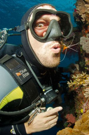 How to kiss a shrimp by Rainbow Jim